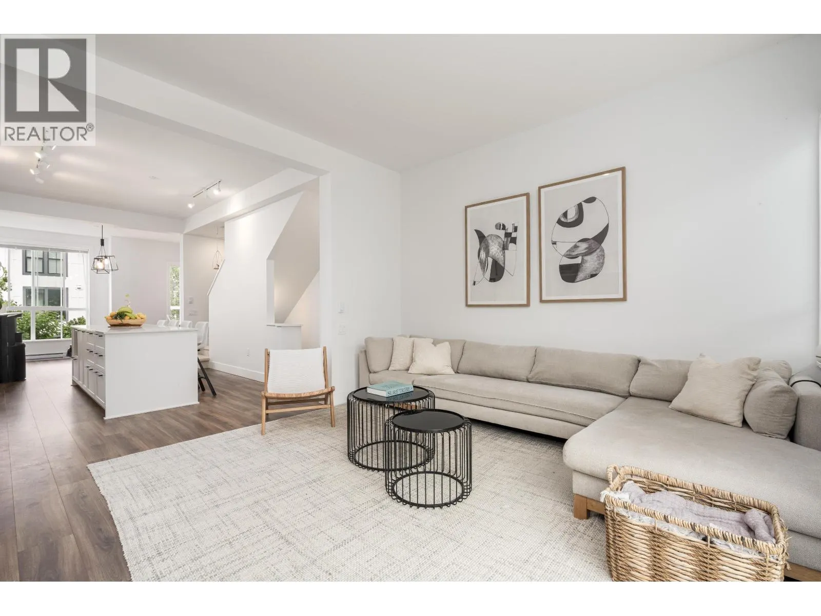40 4716 ORCA WAY