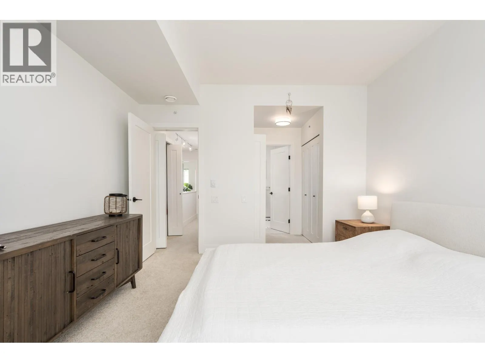 40 4716 ORCA WAY
