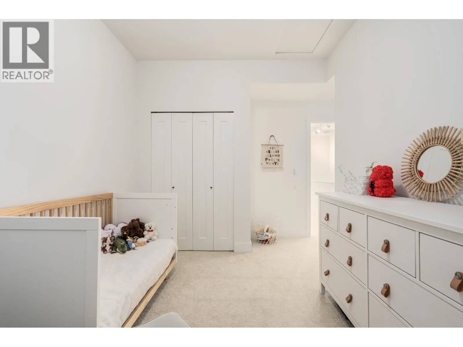 40 4716 ORCA WAY