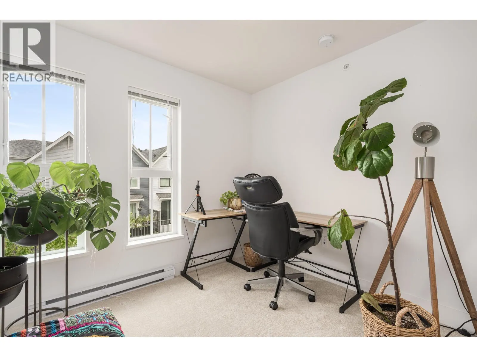 40 4716 ORCA WAY