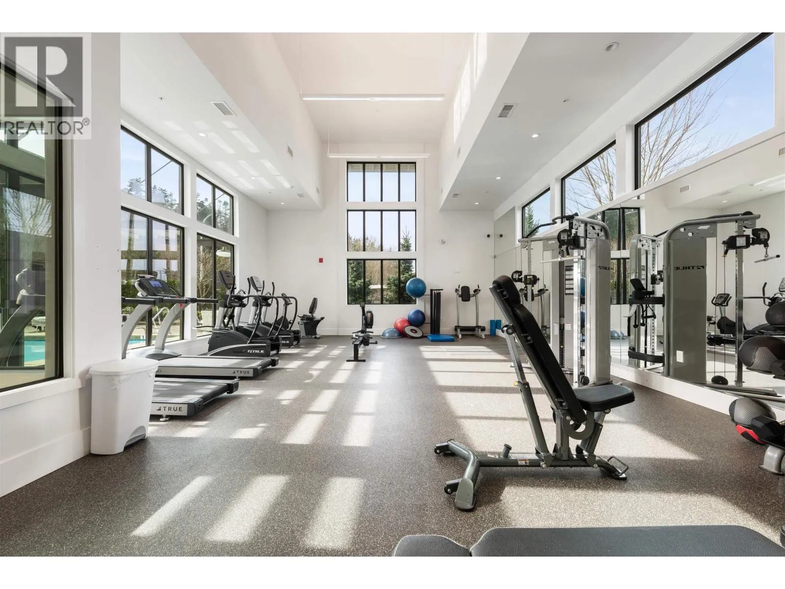 40 4716 ORCA WAY