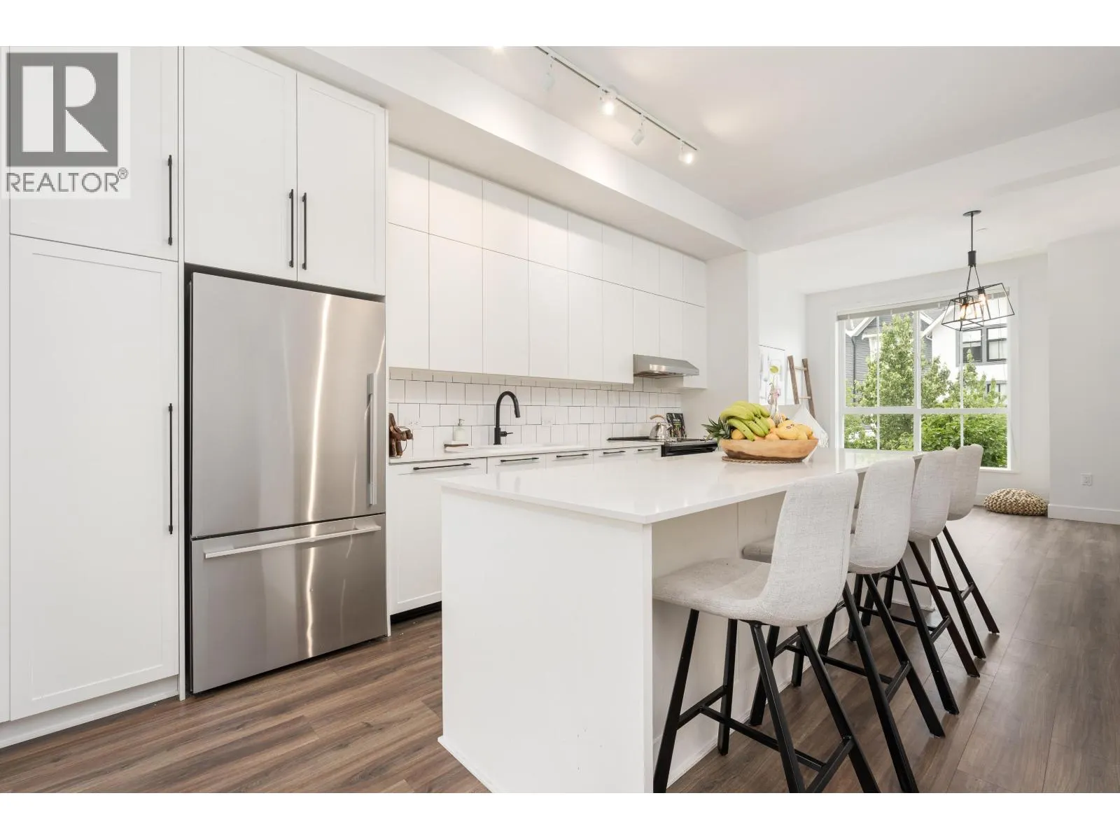40 4716 ORCA WAY