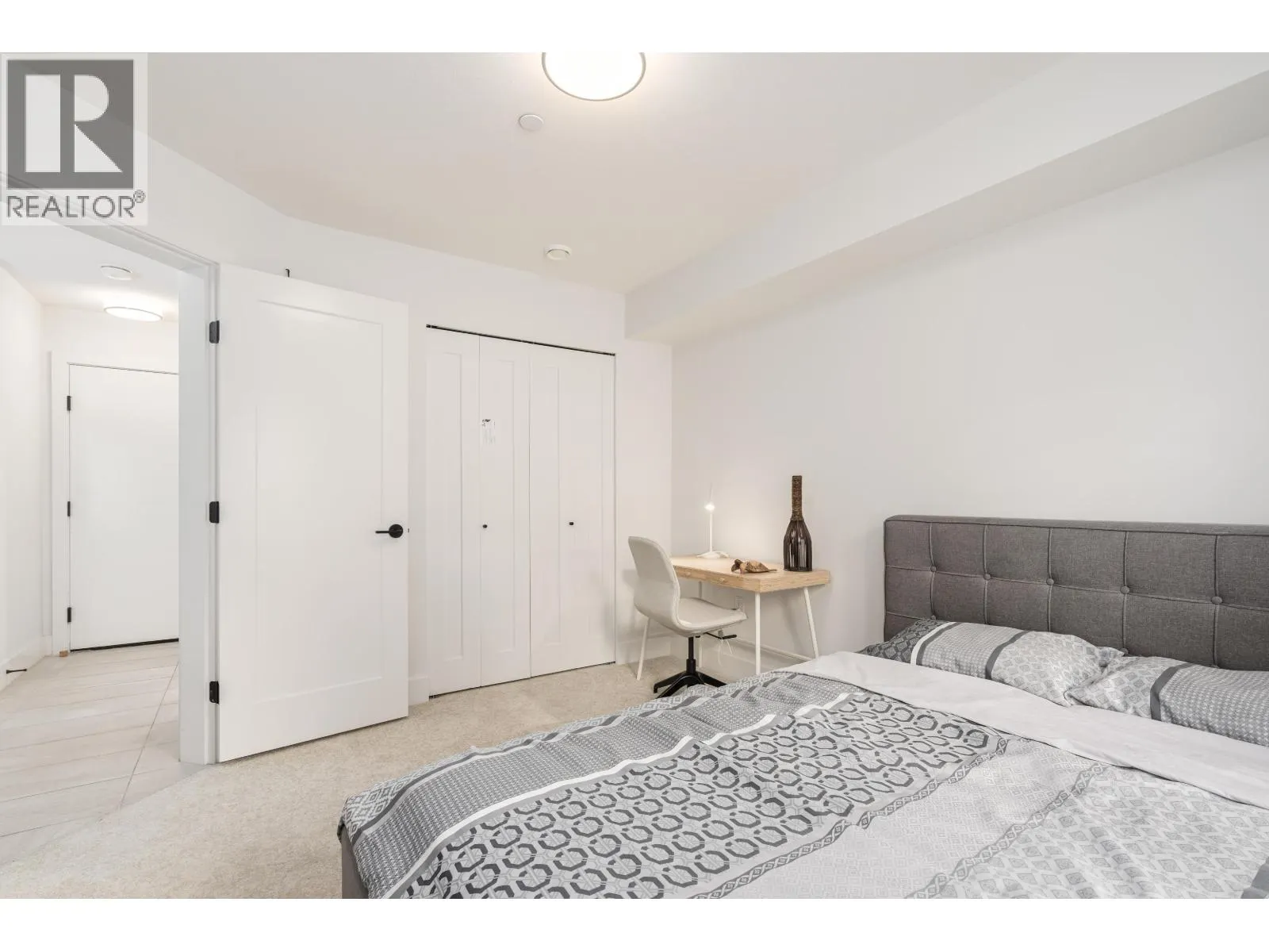 40 4716 ORCA WAY