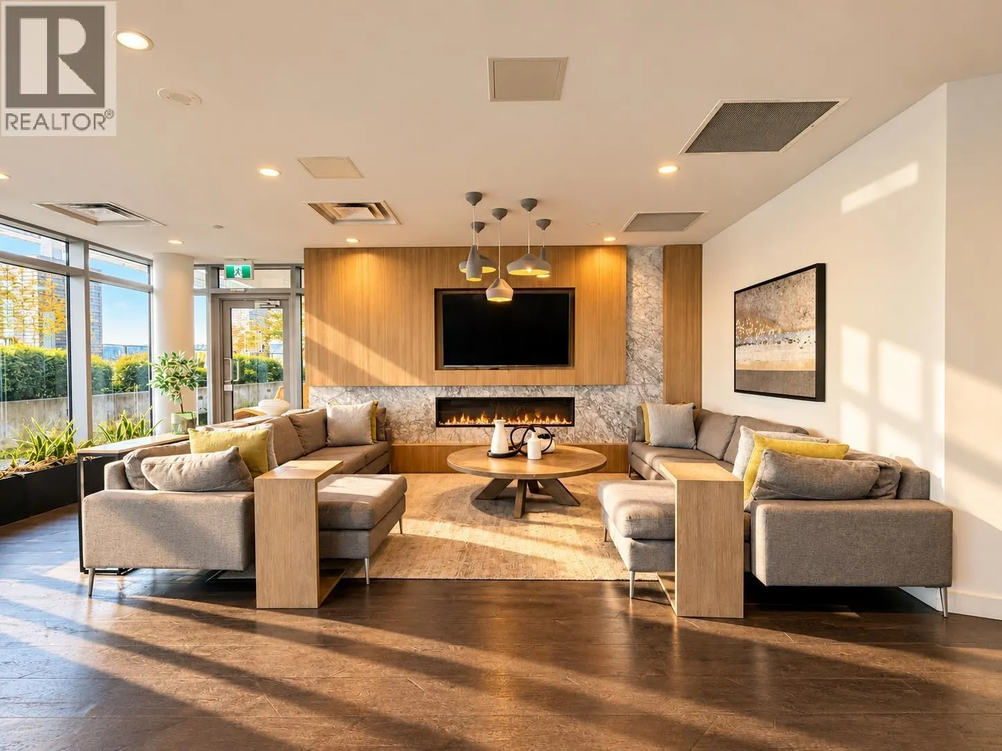 1909 908 QUAYSIDE DRIVE