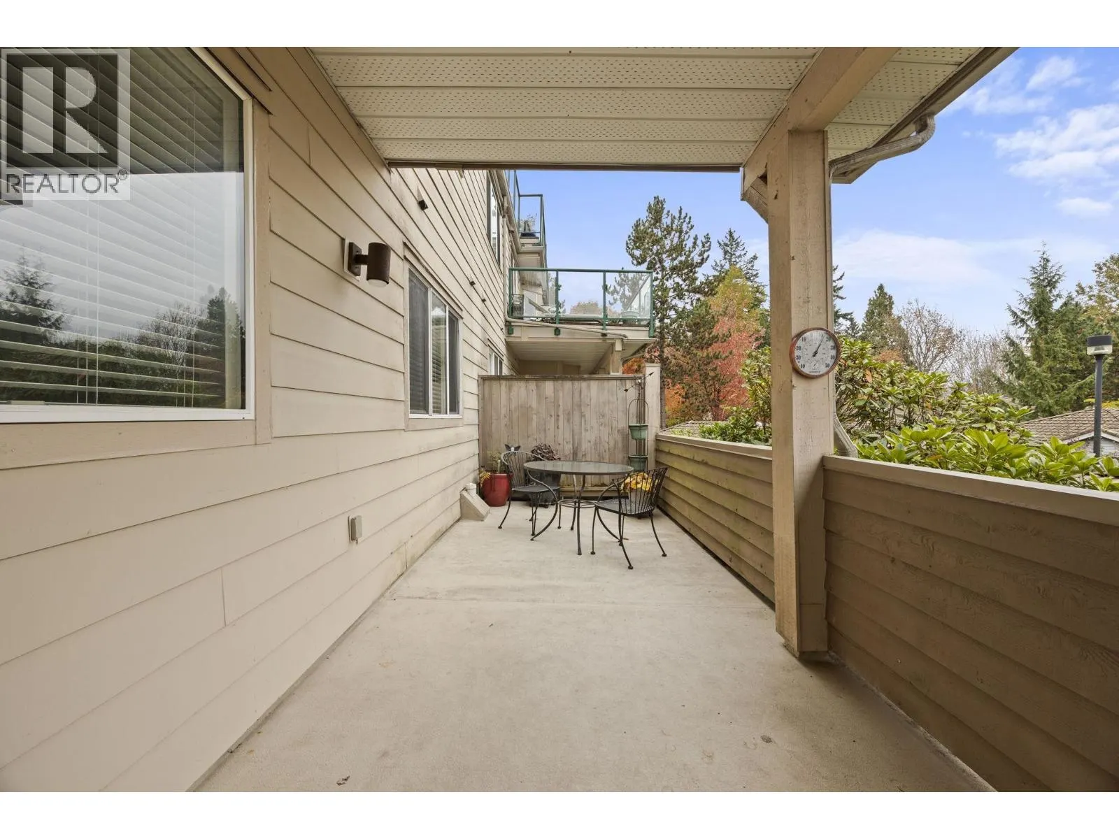 103 121 SHORELINE CIRCLE