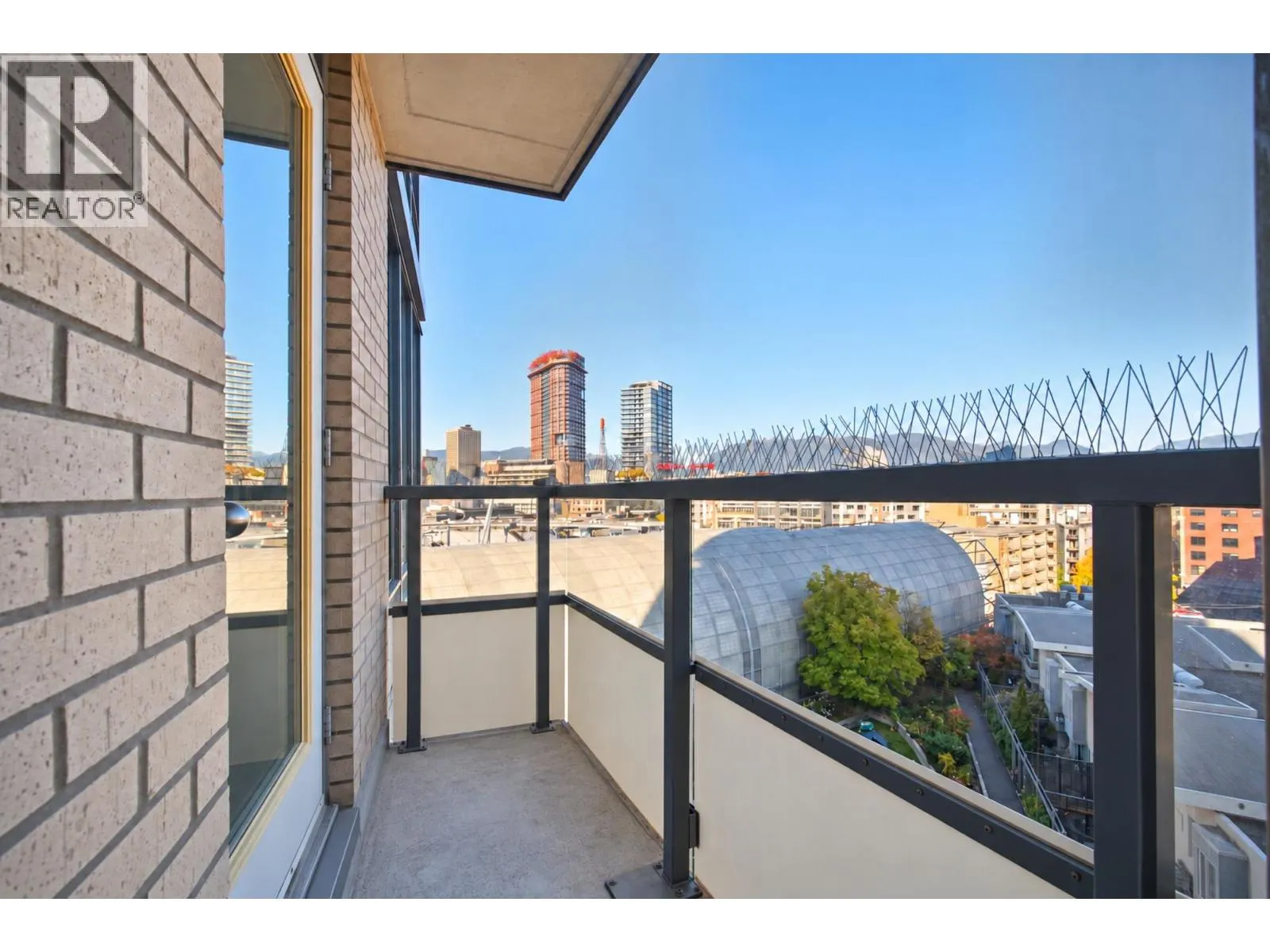 110X 63 KEEFER PLACE