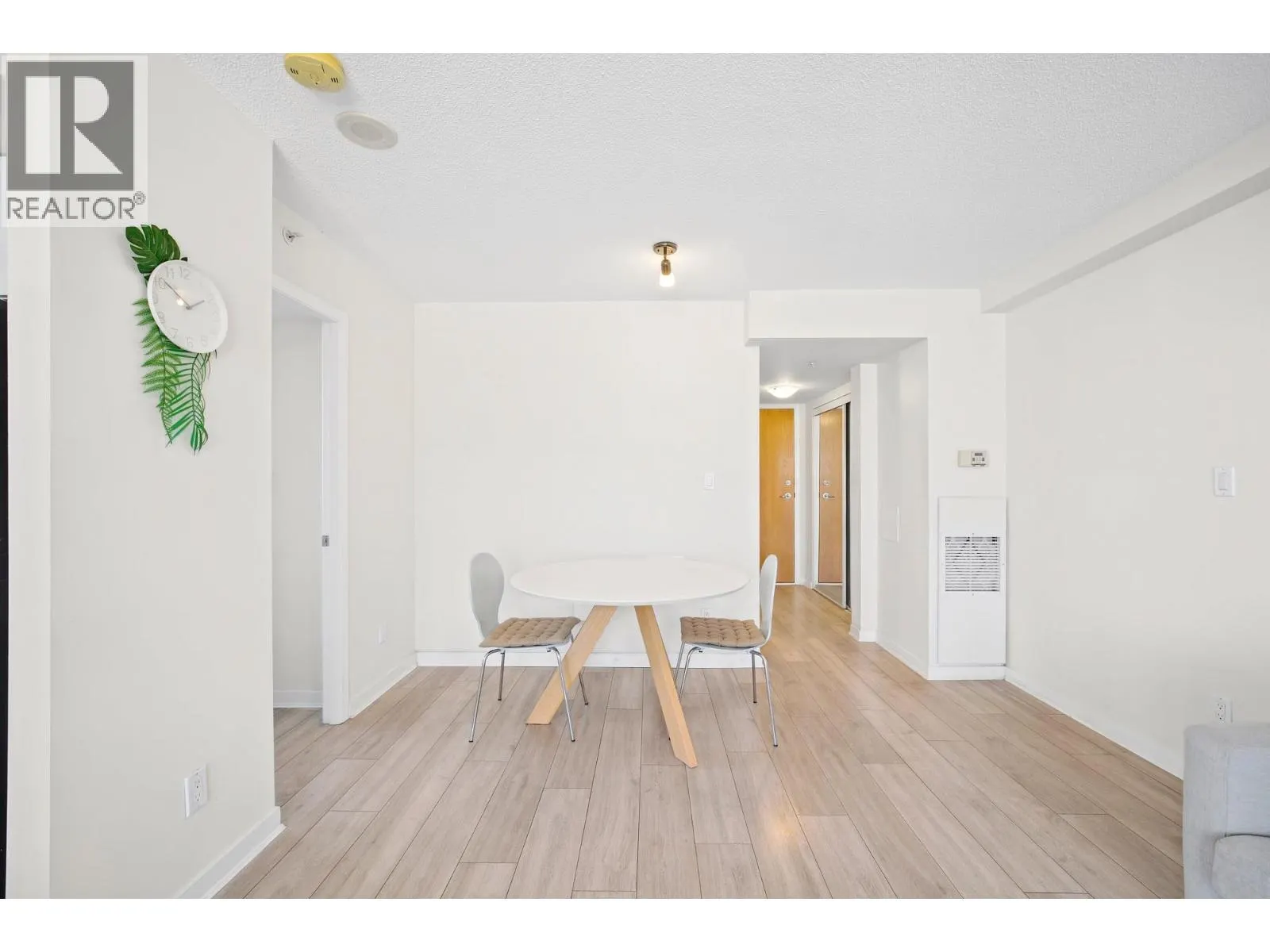 110X 63 KEEFER PLACE