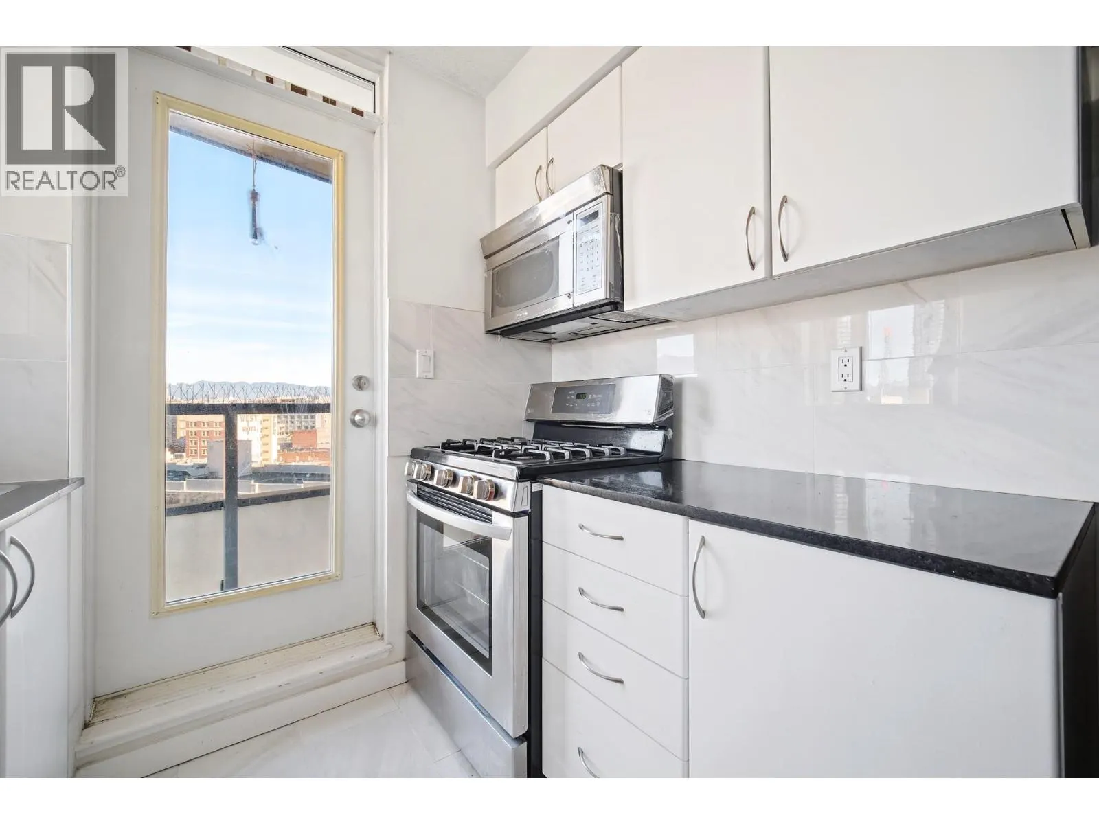 110X 63 KEEFER PLACE
