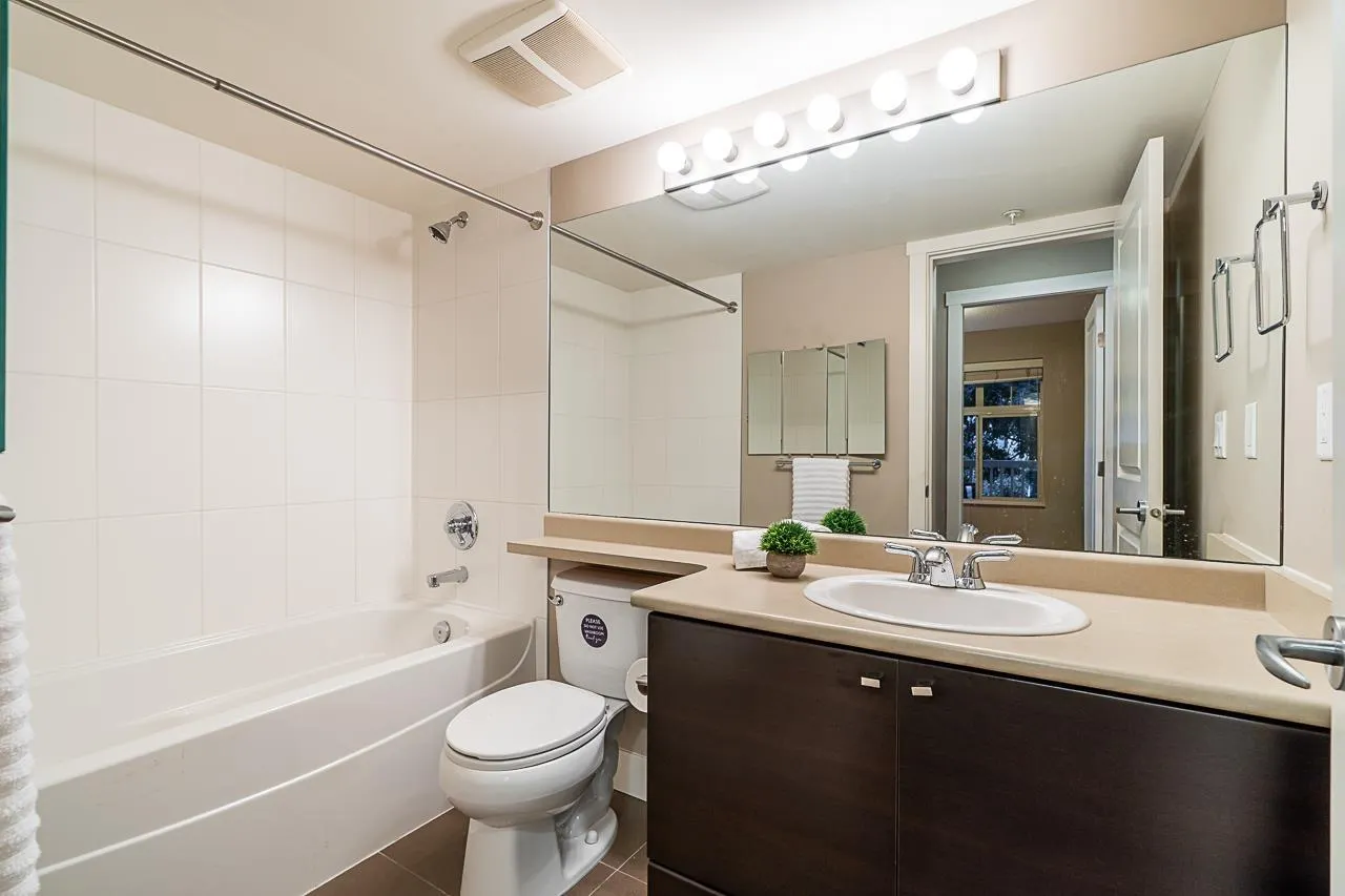 216 6500 194 STREET