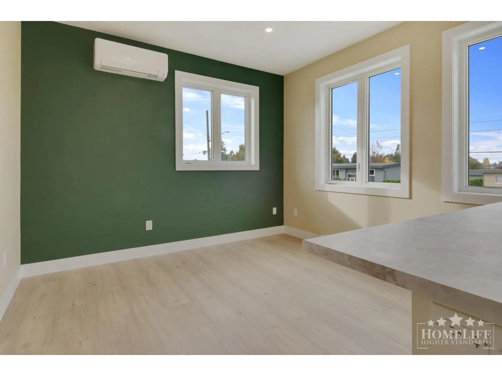 Upper House 10340 BEVERLEY DRIVE|Fairfield Island