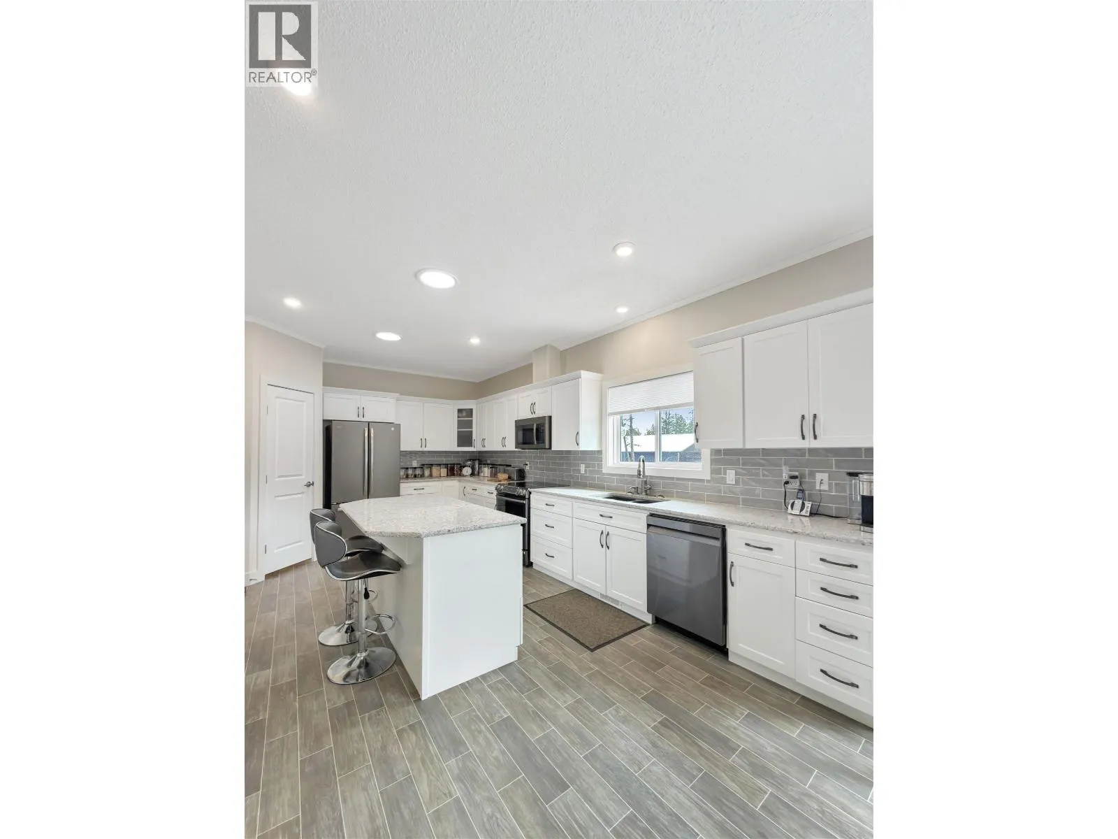 2645 MISTY CRESCENT