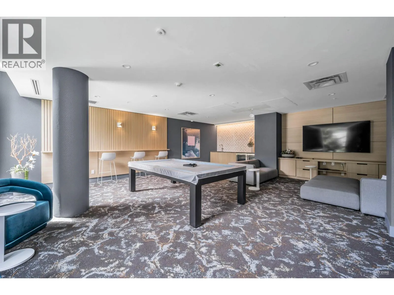 310 3699 SEXSMITH ROAD