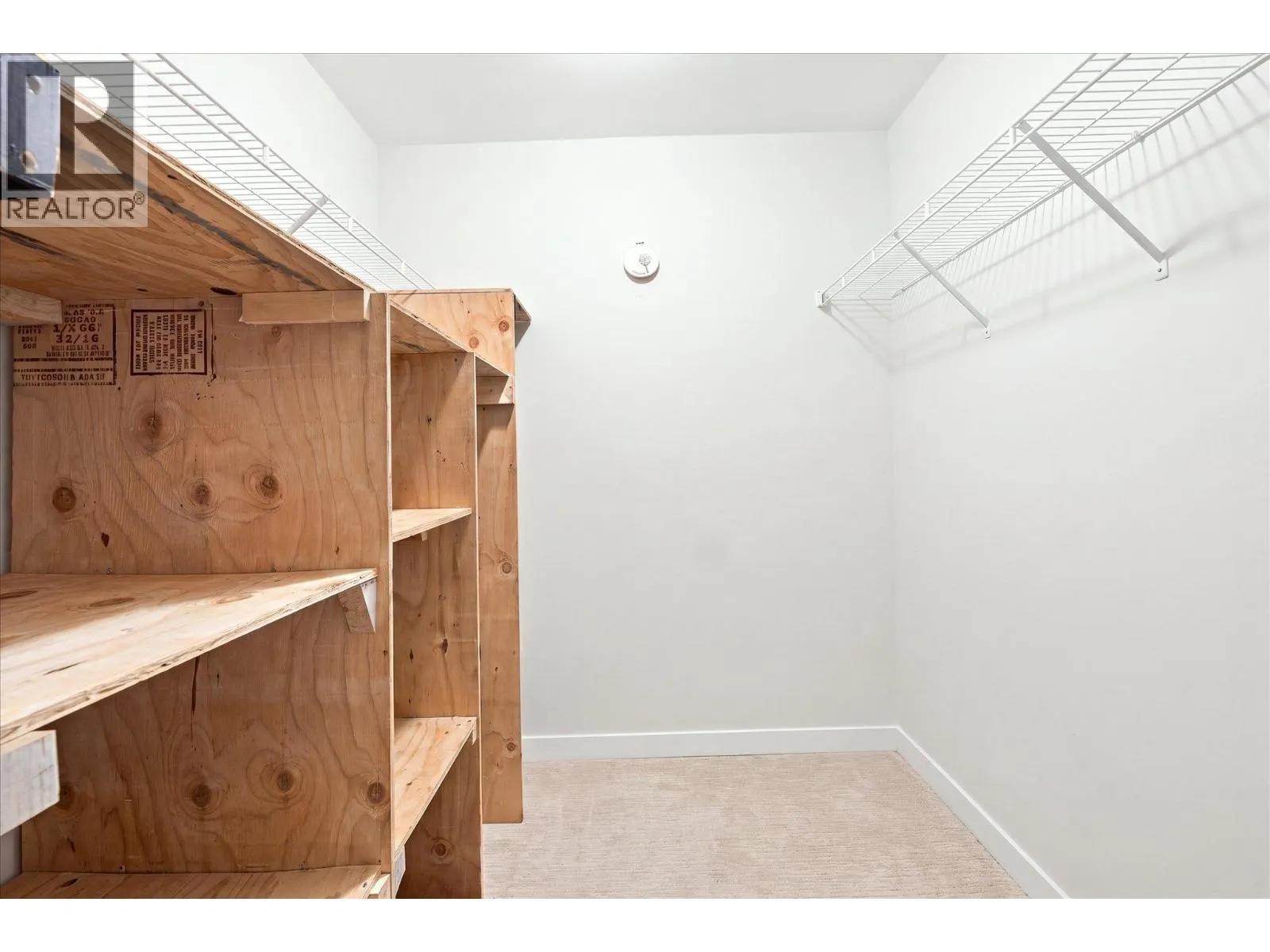 207 1212 MAIN STREET