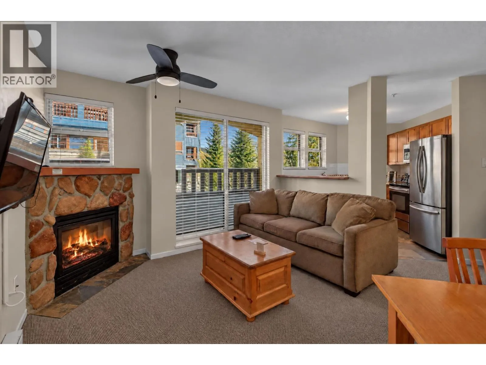 205 4314 MAIN STREET