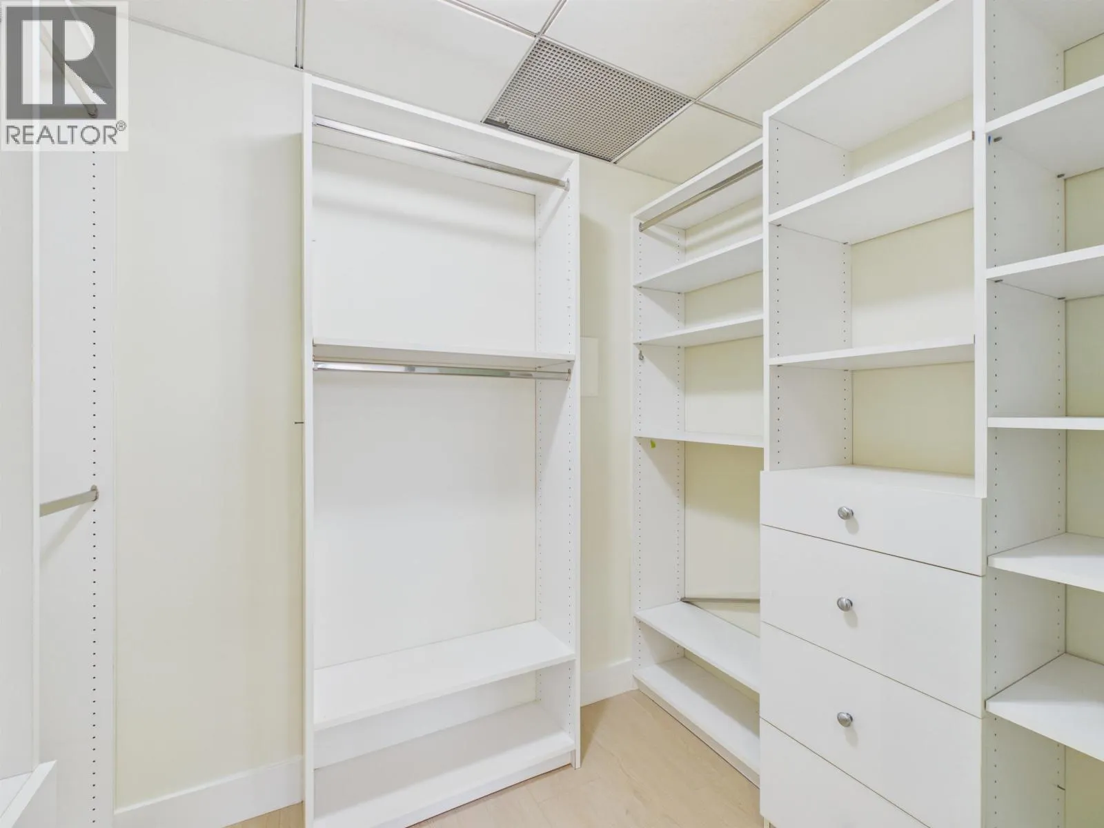 2403 1077 W CORDOVA STREET