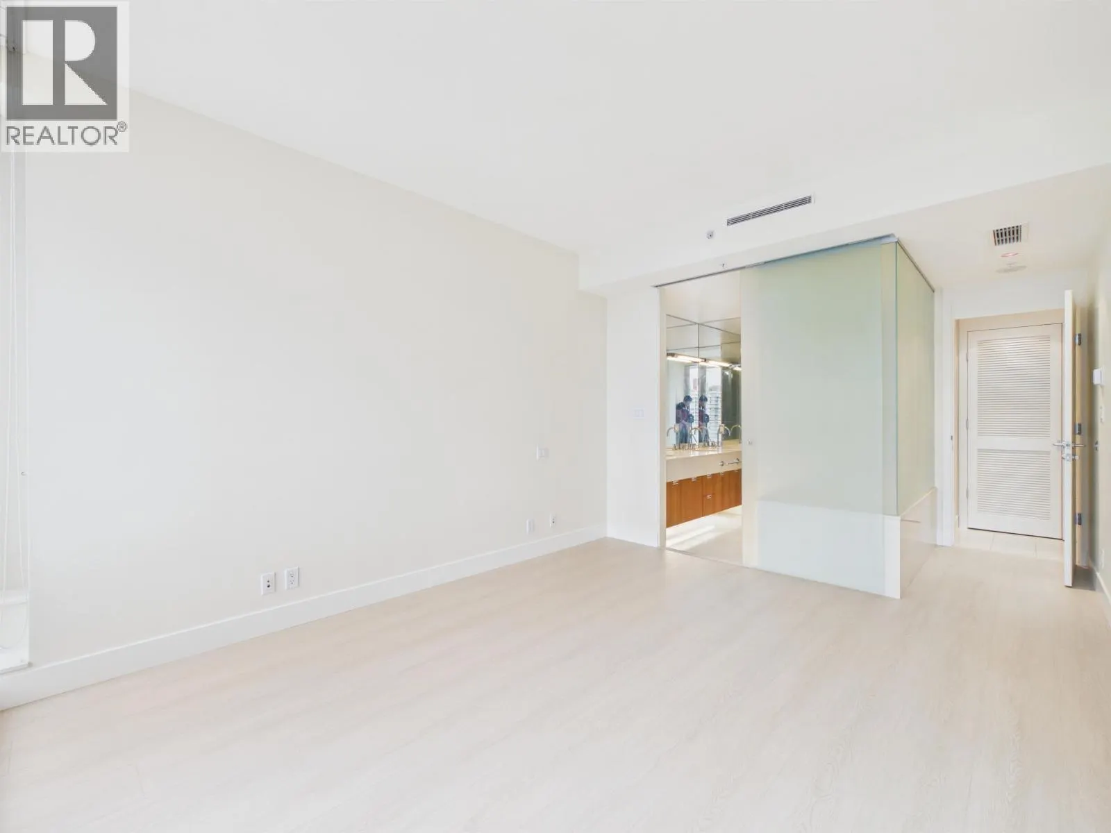 2403 1077 W CORDOVA STREET