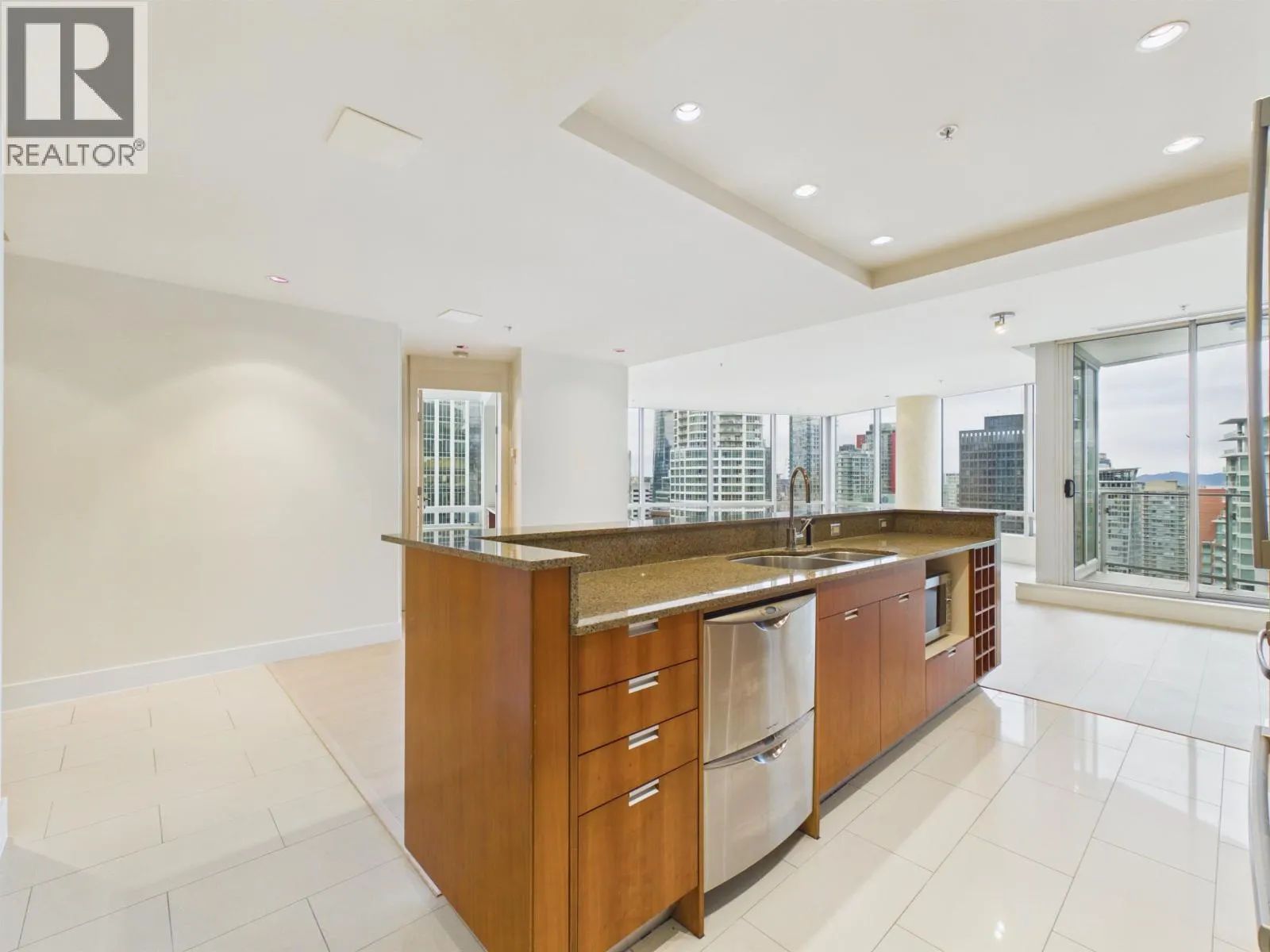 2403 1077 W CORDOVA STREET