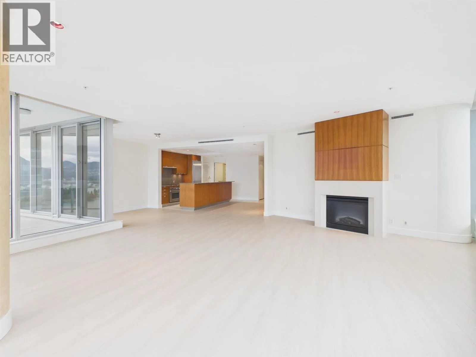 2403 1077 W CORDOVA STREET