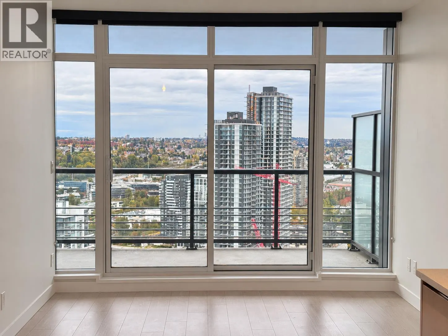3409 4720 N LOUGHEED HIGHWAY