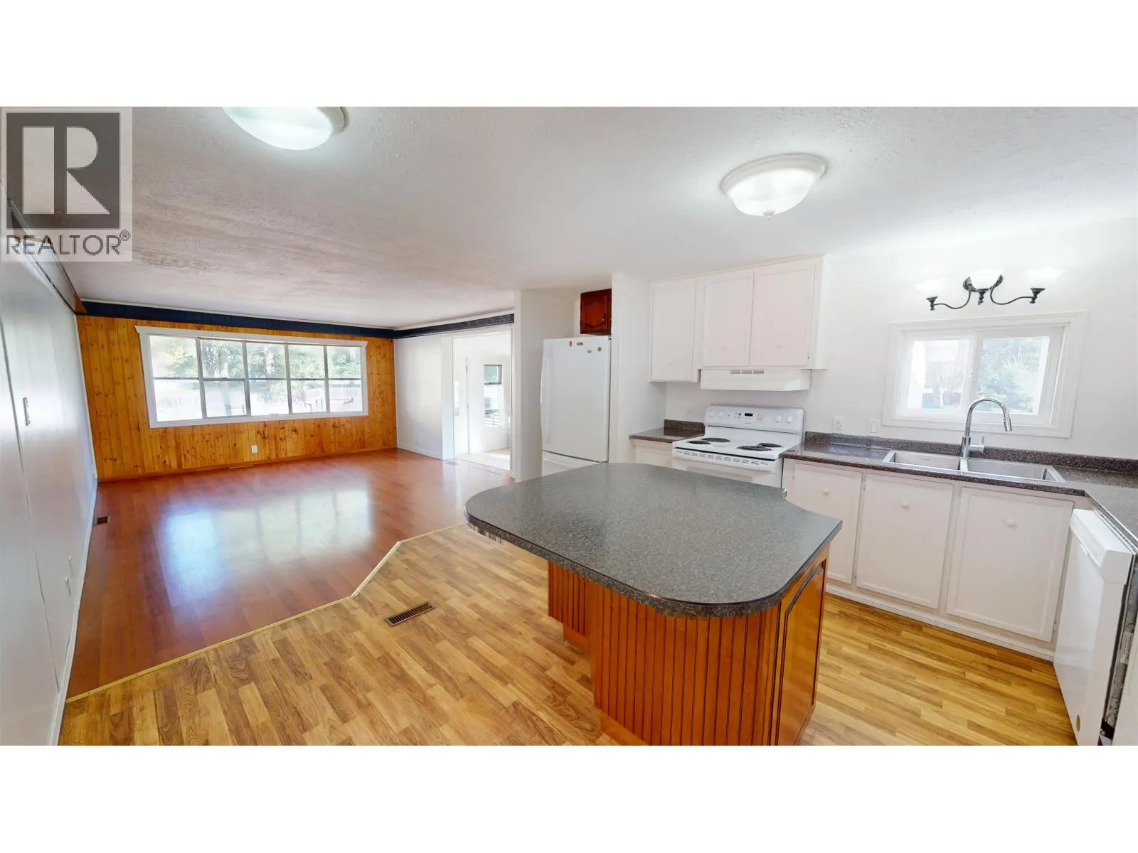 2244 WEST FRASER ROAD