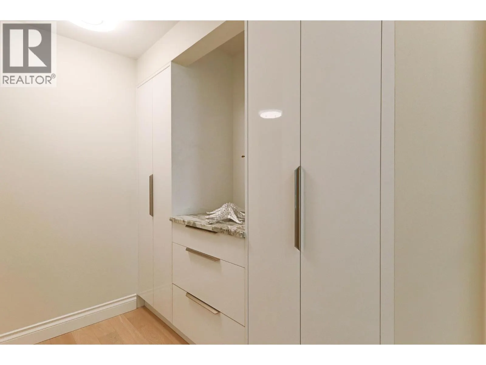 211 185 VICTORY SHIP WAY