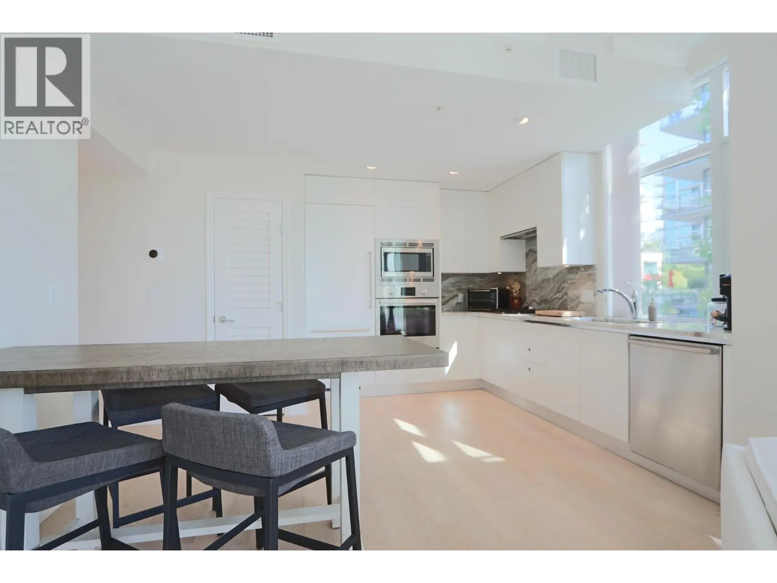 211 185 VICTORY SHIP WAY