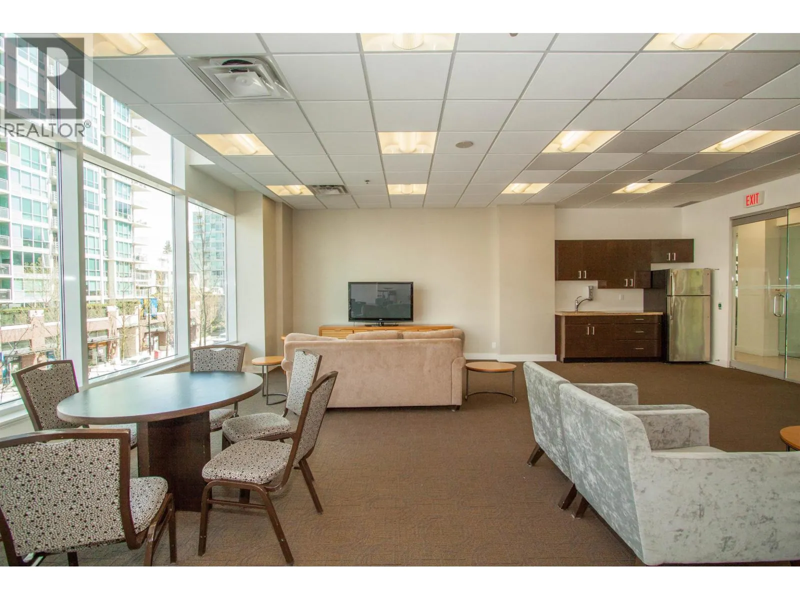 211 185 VICTORY SHIP WAY
