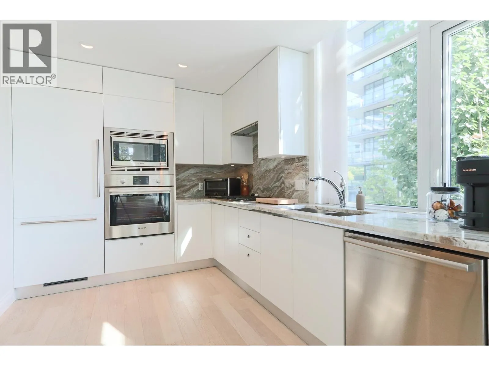 211 185 VICTORY SHIP WAY
