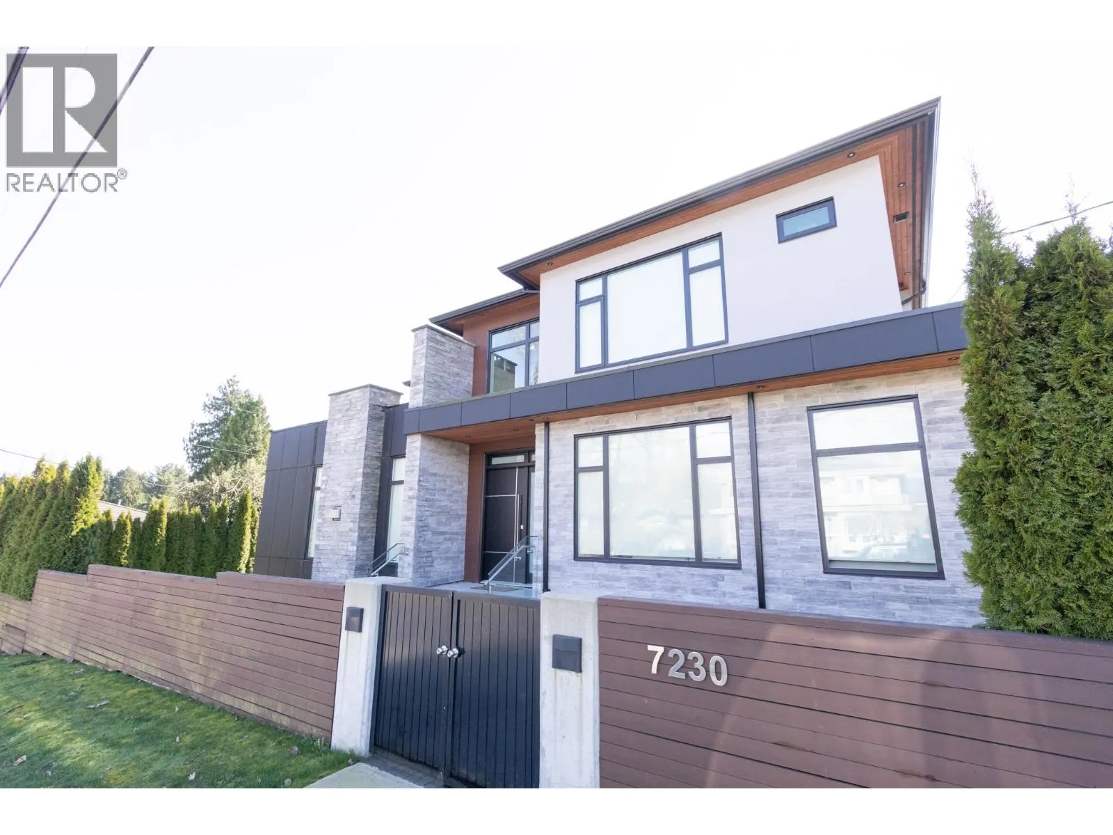 Suite 7230 KITCHENER STREET