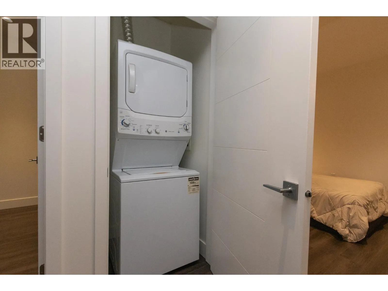 Suite 7230 KITCHENER STREET