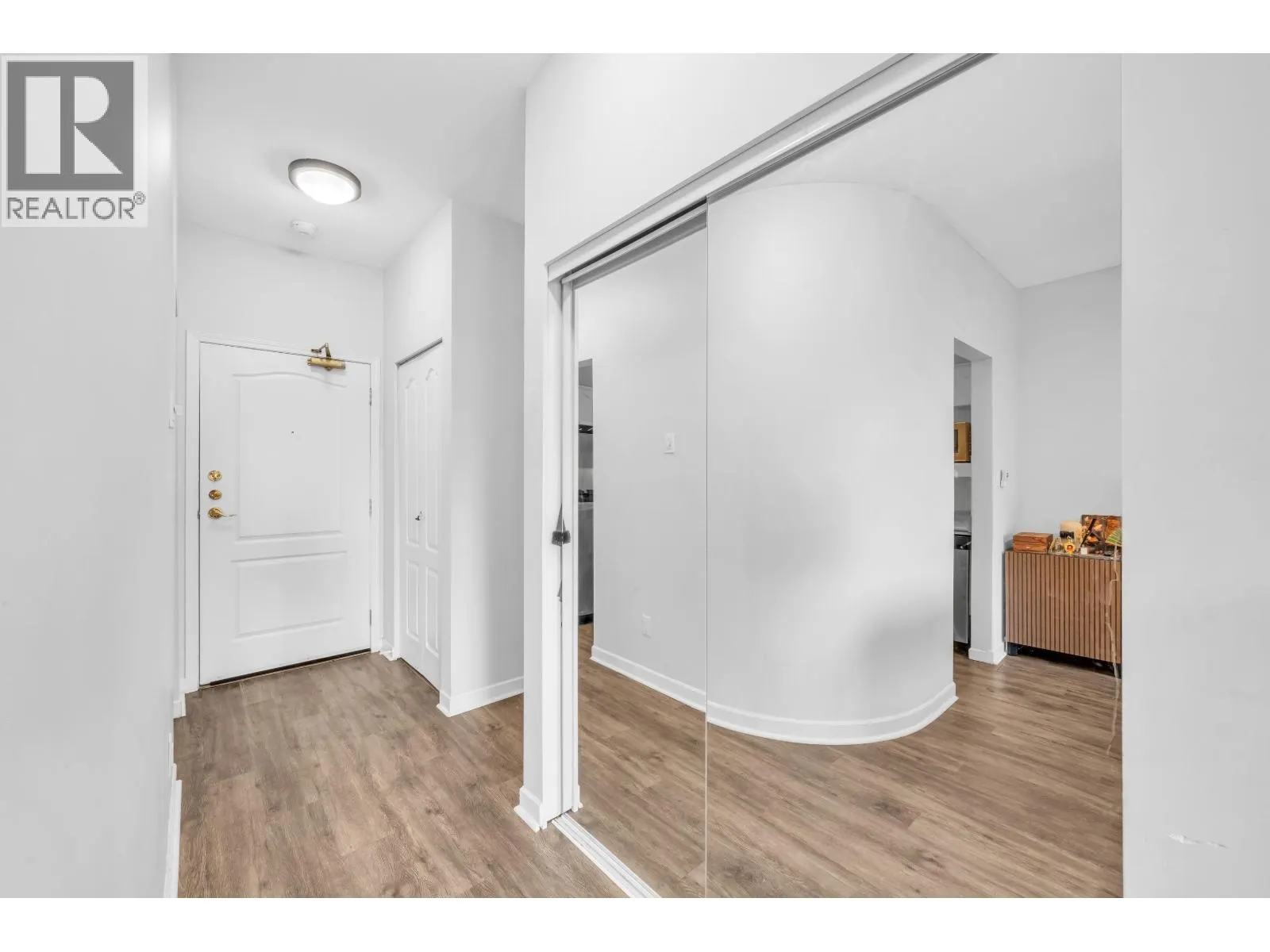 413 6742 STATION HILL COURT