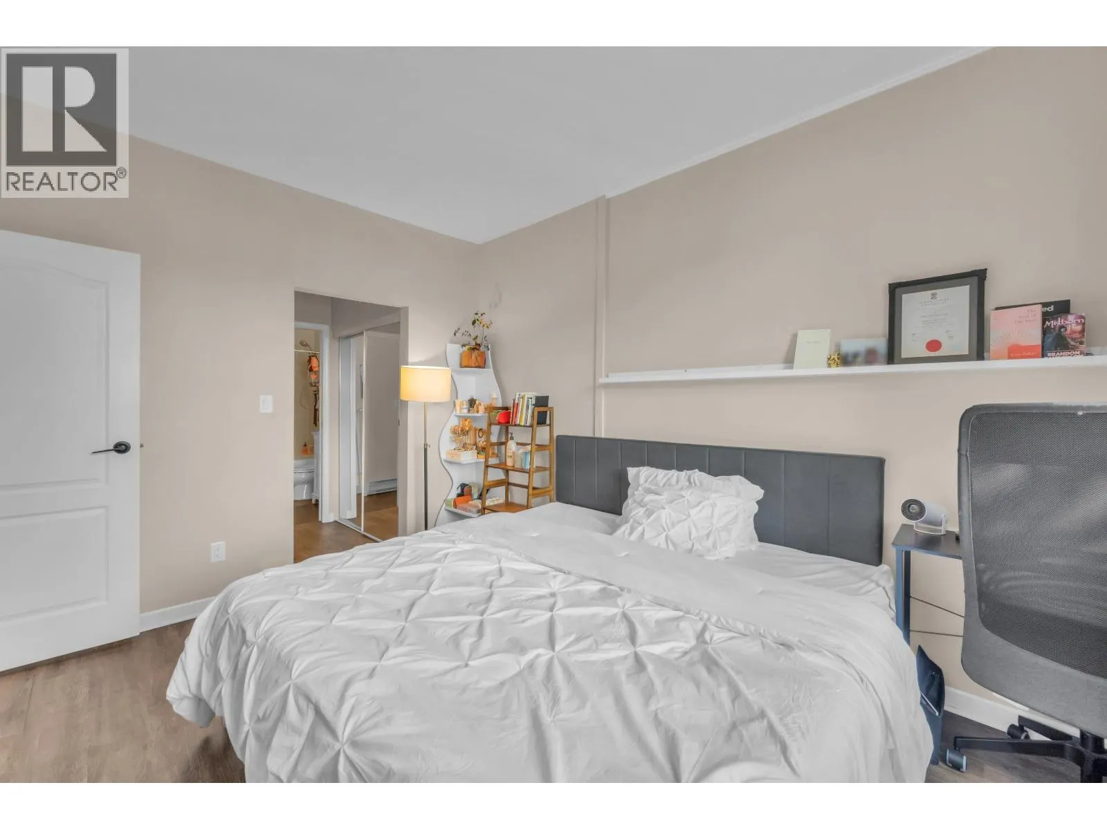 413 6742 STATION HILL COURT