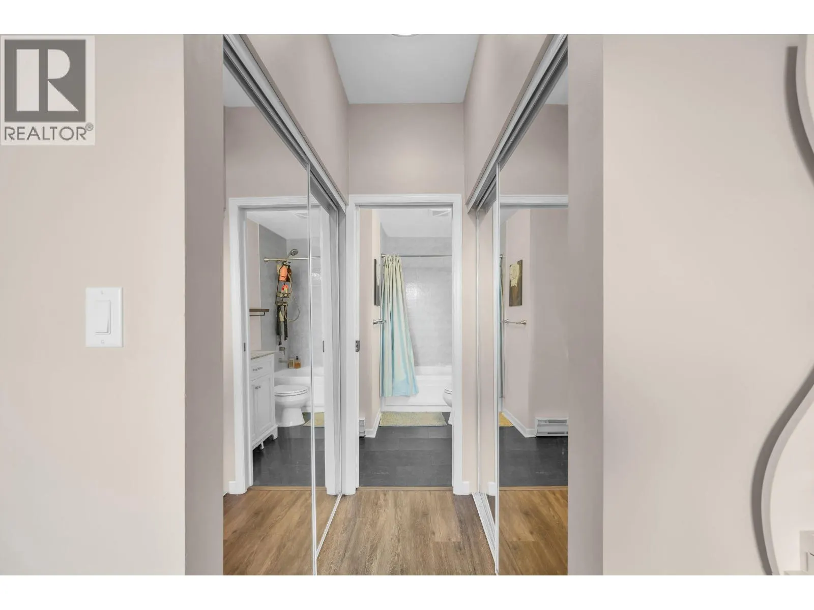413 6742 STATION HILL COURT
