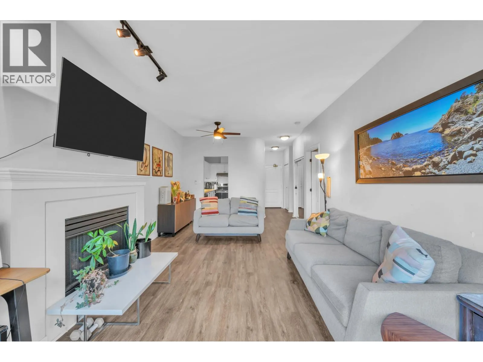413 6742 STATION HILL COURT