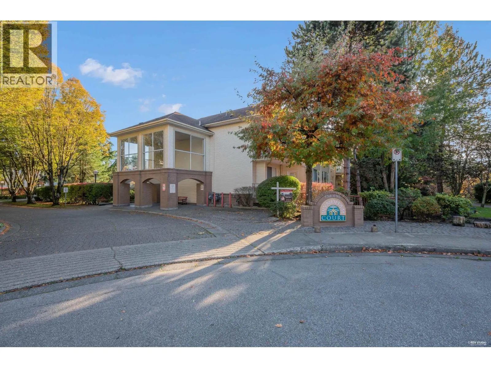 413 6742 STATION HILL COURT