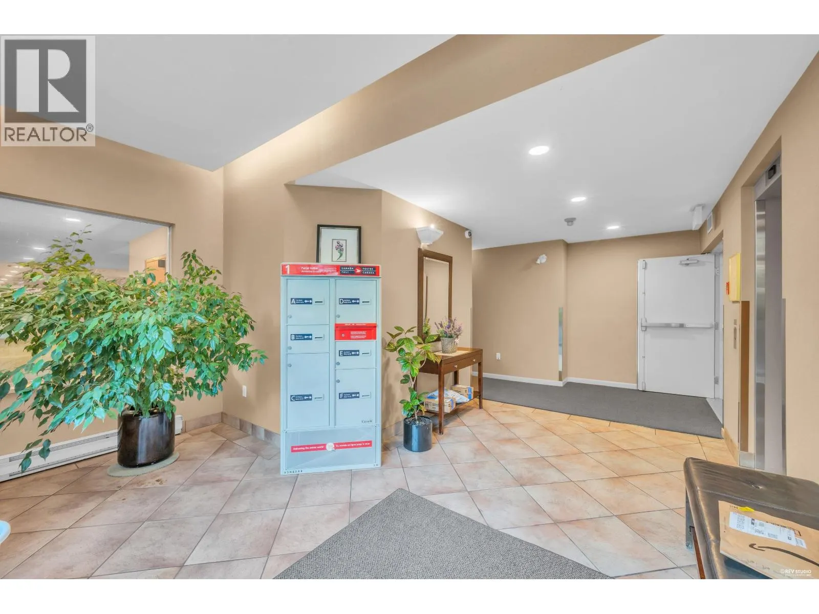 413 6742 STATION HILL COURT