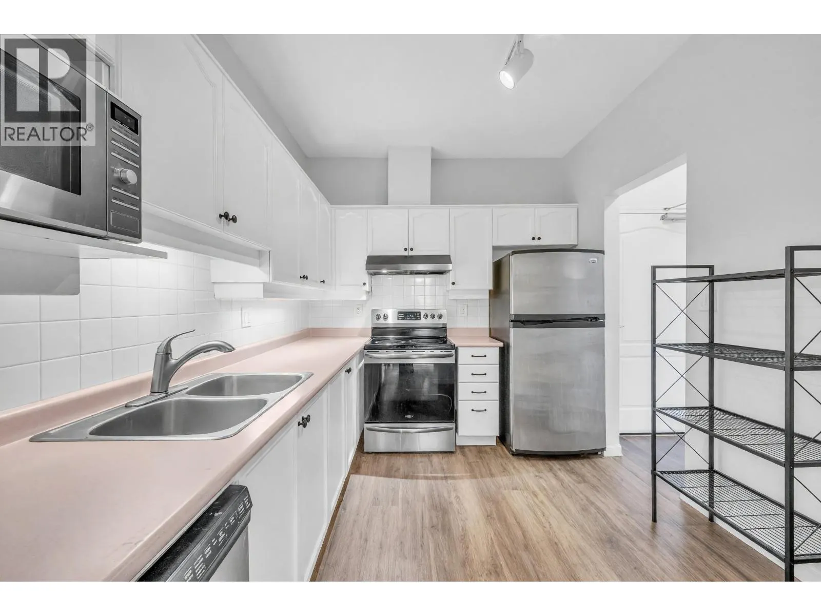 413 6742 STATION HILL COURT