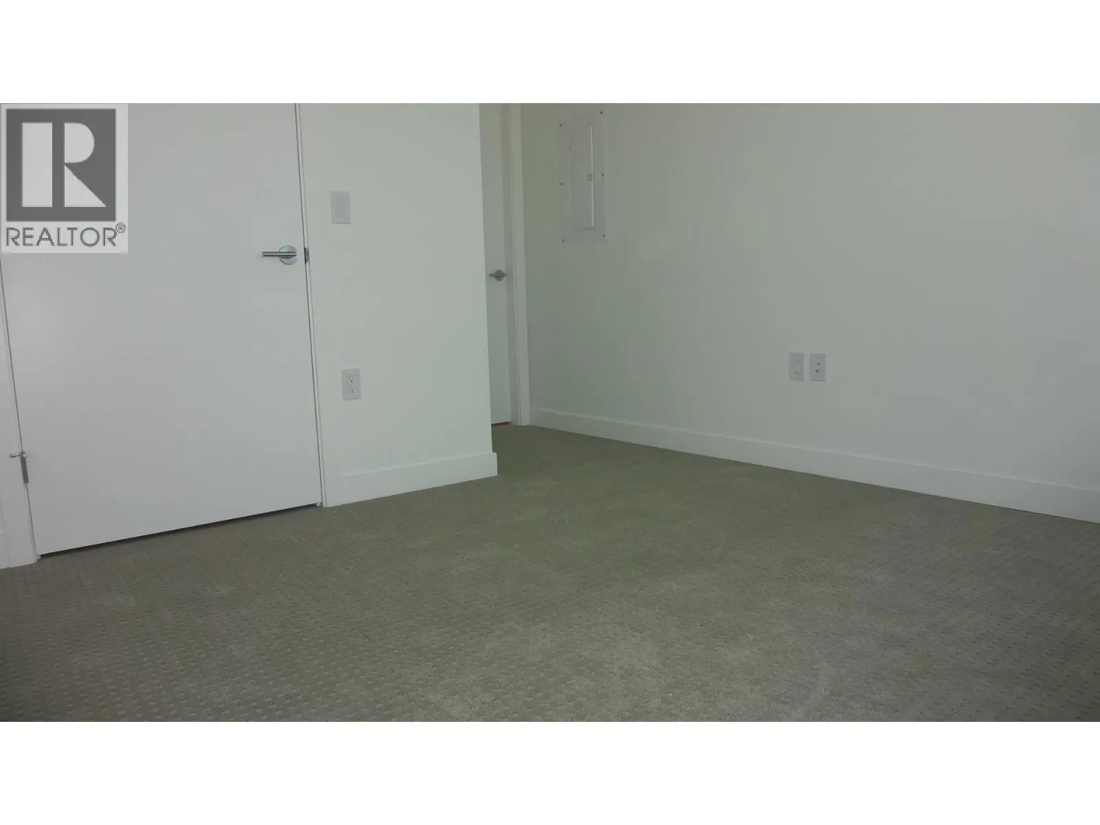 1400 7683 PARK CRESCENT