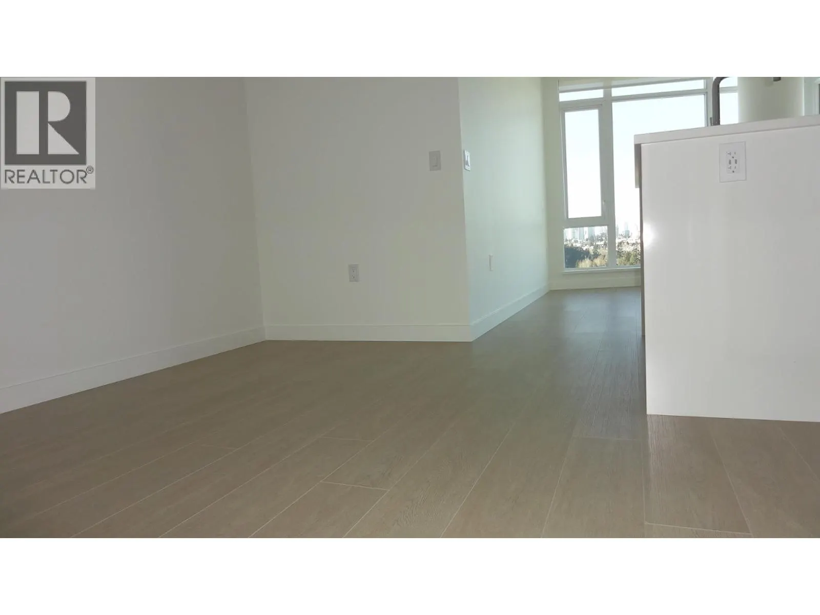 1400 7683 PARK CRESCENT