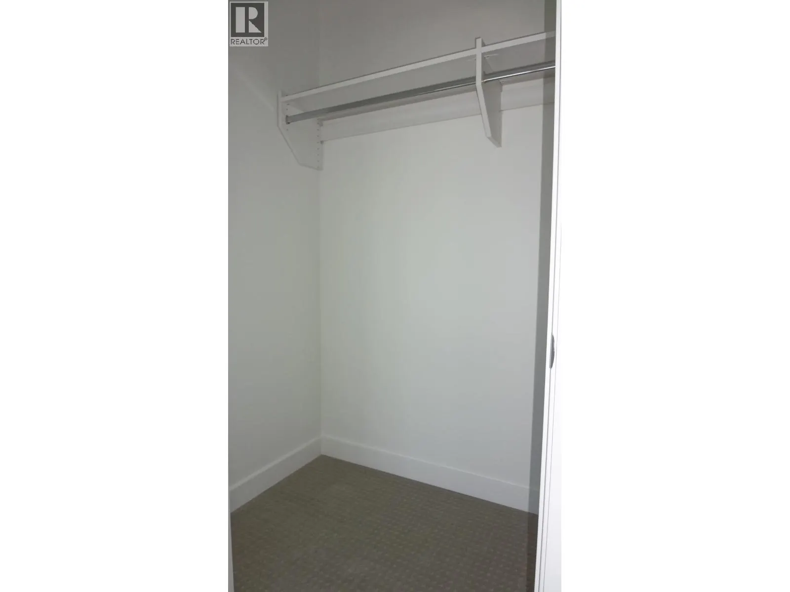 1400 7683 PARK CRESCENT