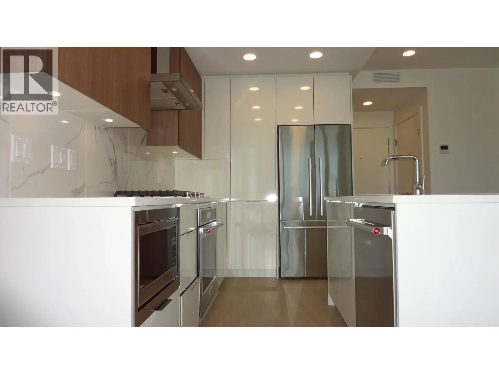 1400 7683 PARK CRESCENT
