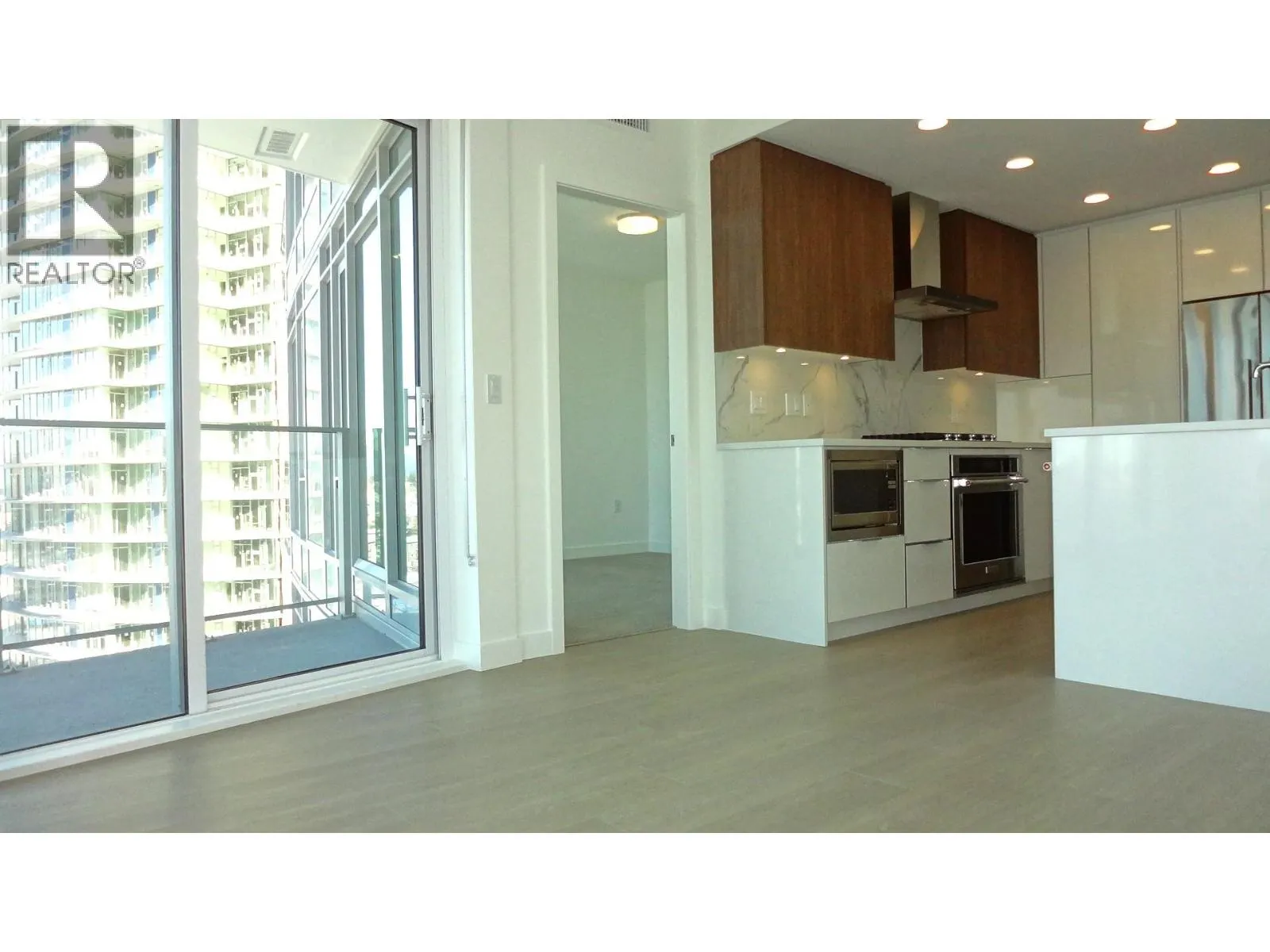 1400 7683 PARK CRESCENT