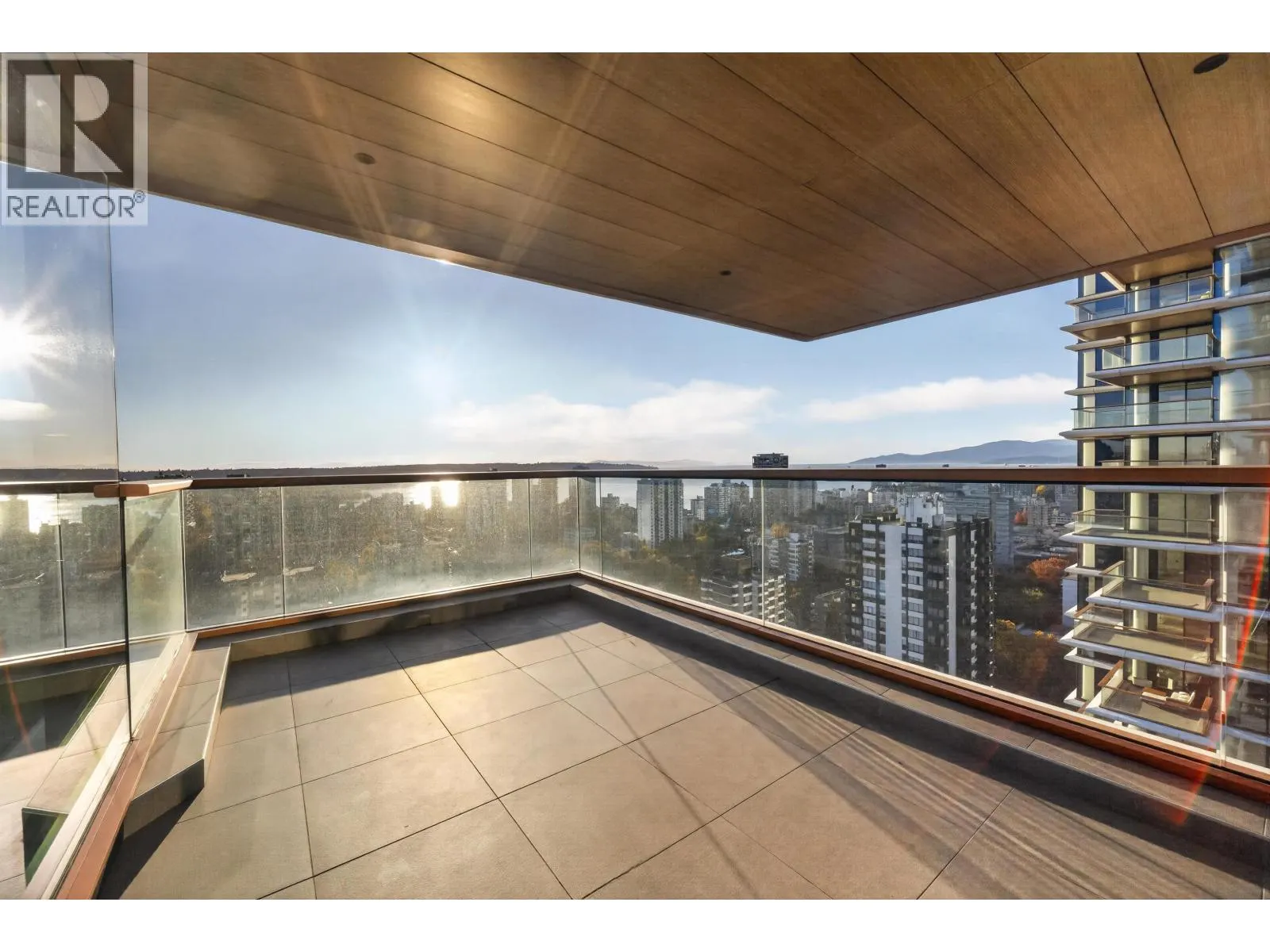 2601 1408 ROBSON STREET
