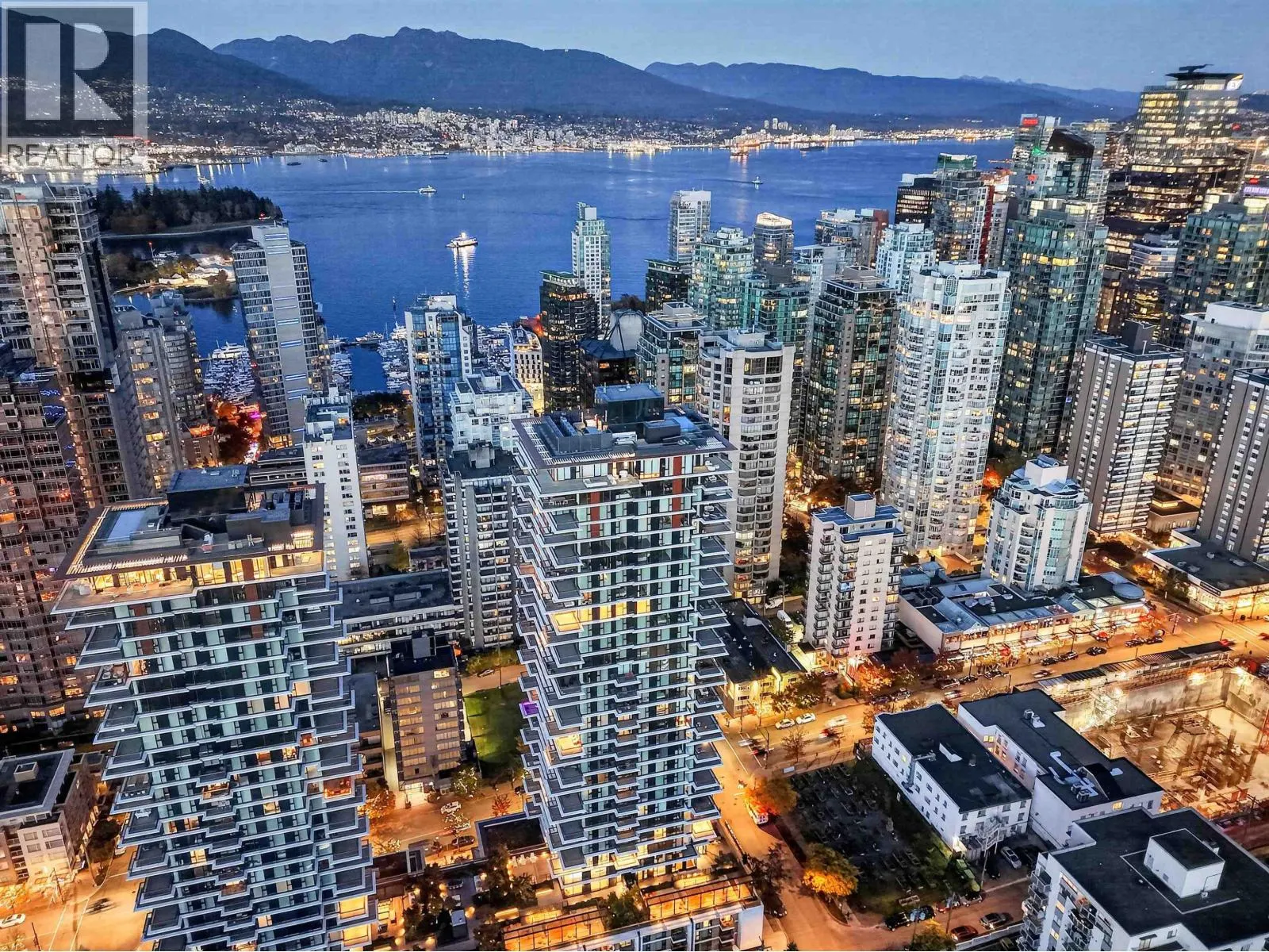 2601 1408 ROBSON STREET