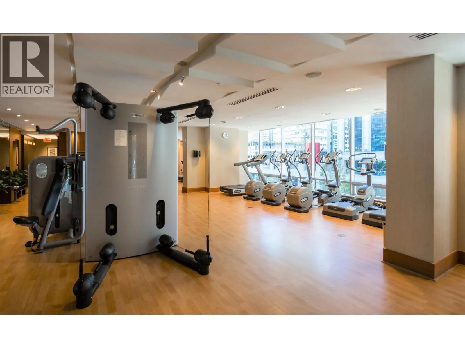 2504 1111 ALBERNI STREET