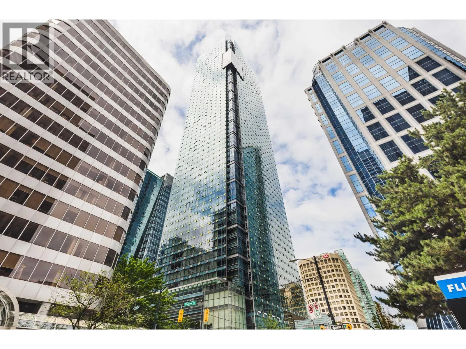 2504 1111 ALBERNI STREET