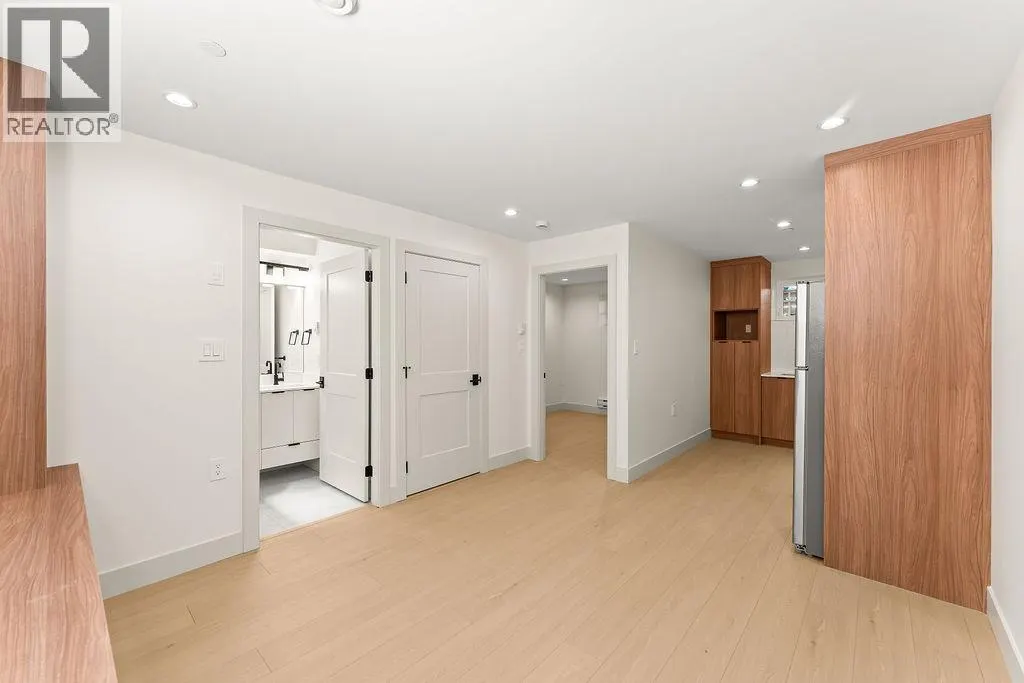 3233 PENTICTON STREET