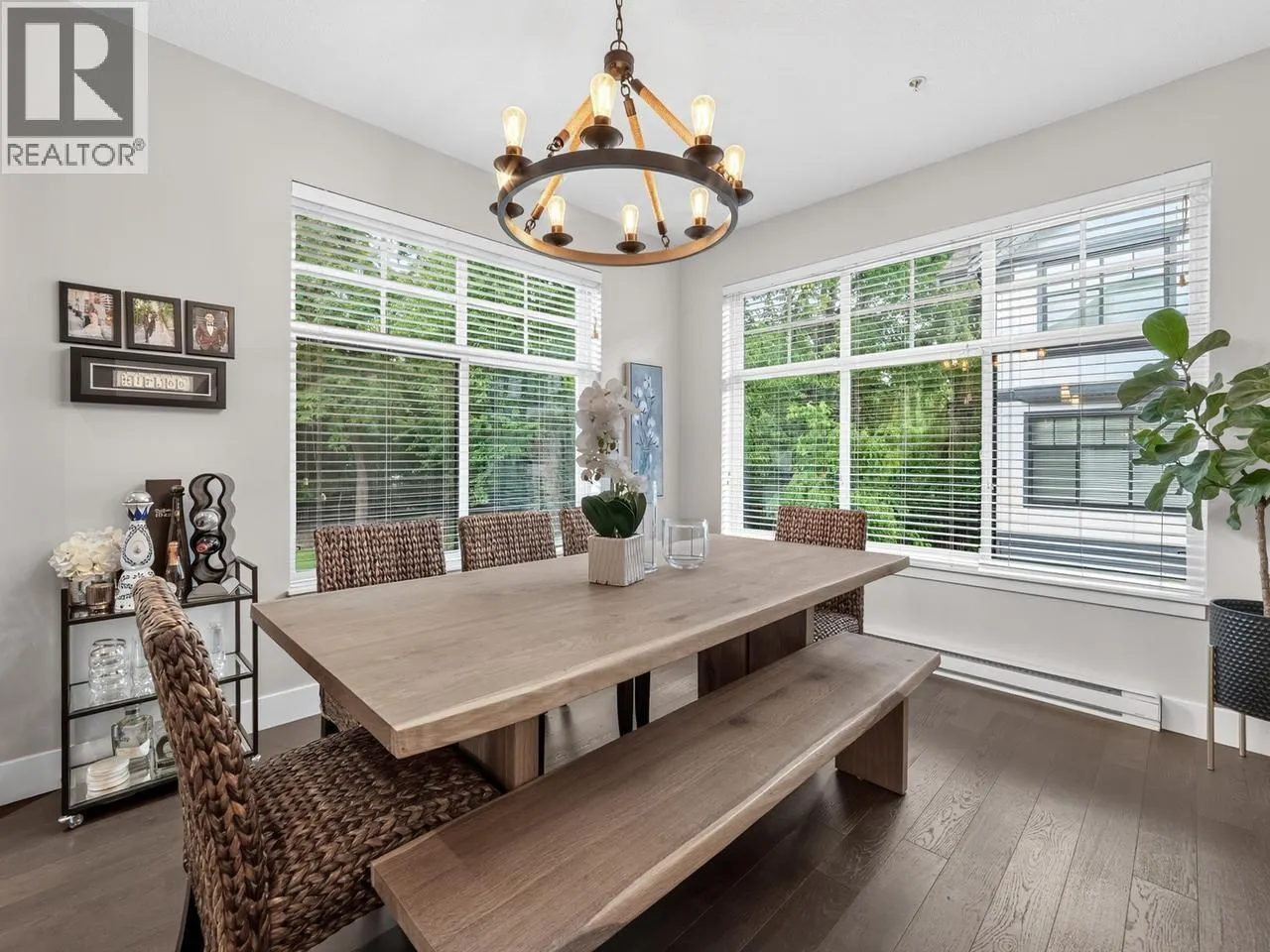 6 5068 SAVILE ROW