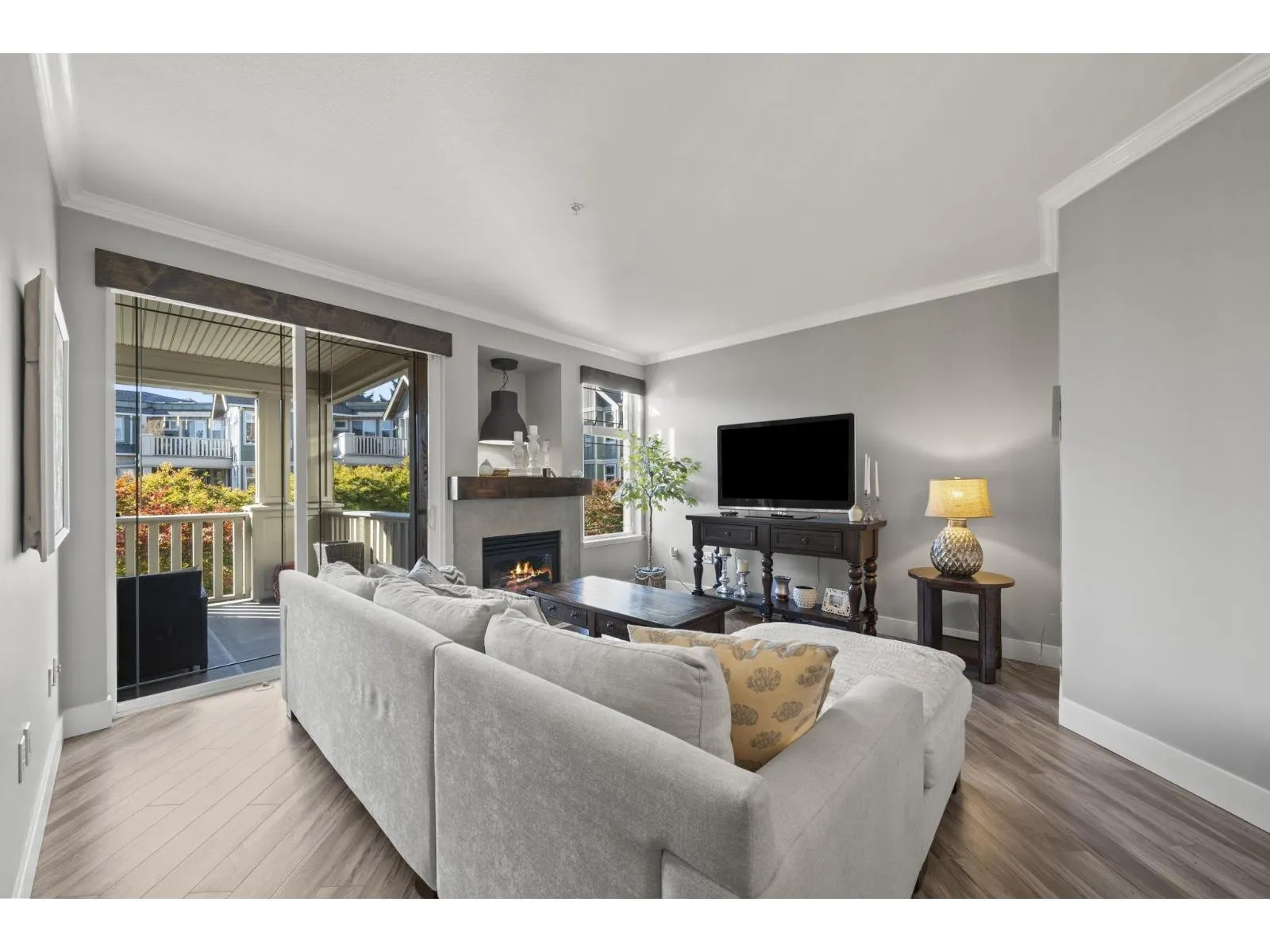 308 15368 16A AVENUE