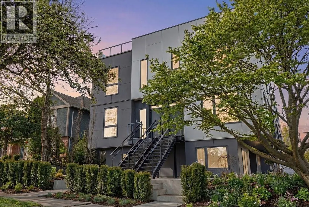 692 W 29TH AVENUE